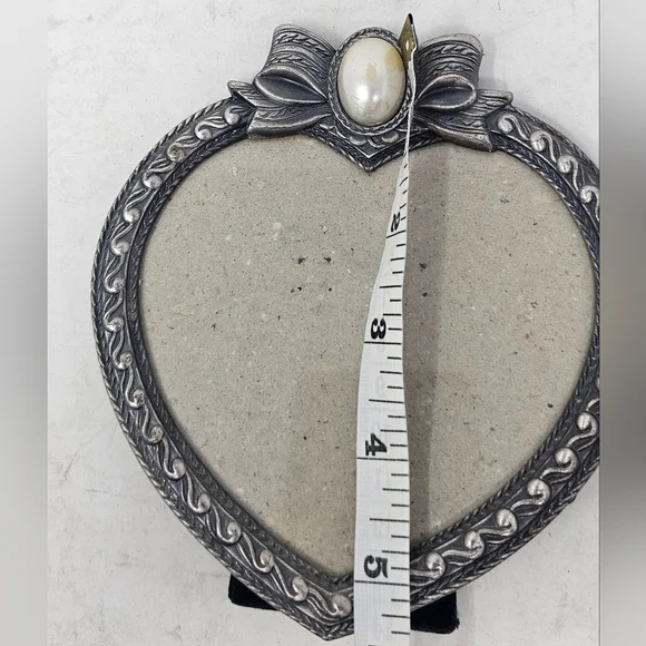 *$OLD*Vintage Silvestri Heart  Metal MRF 89 Small Picture Frame with Faux Pearl - Picture 9 of 9